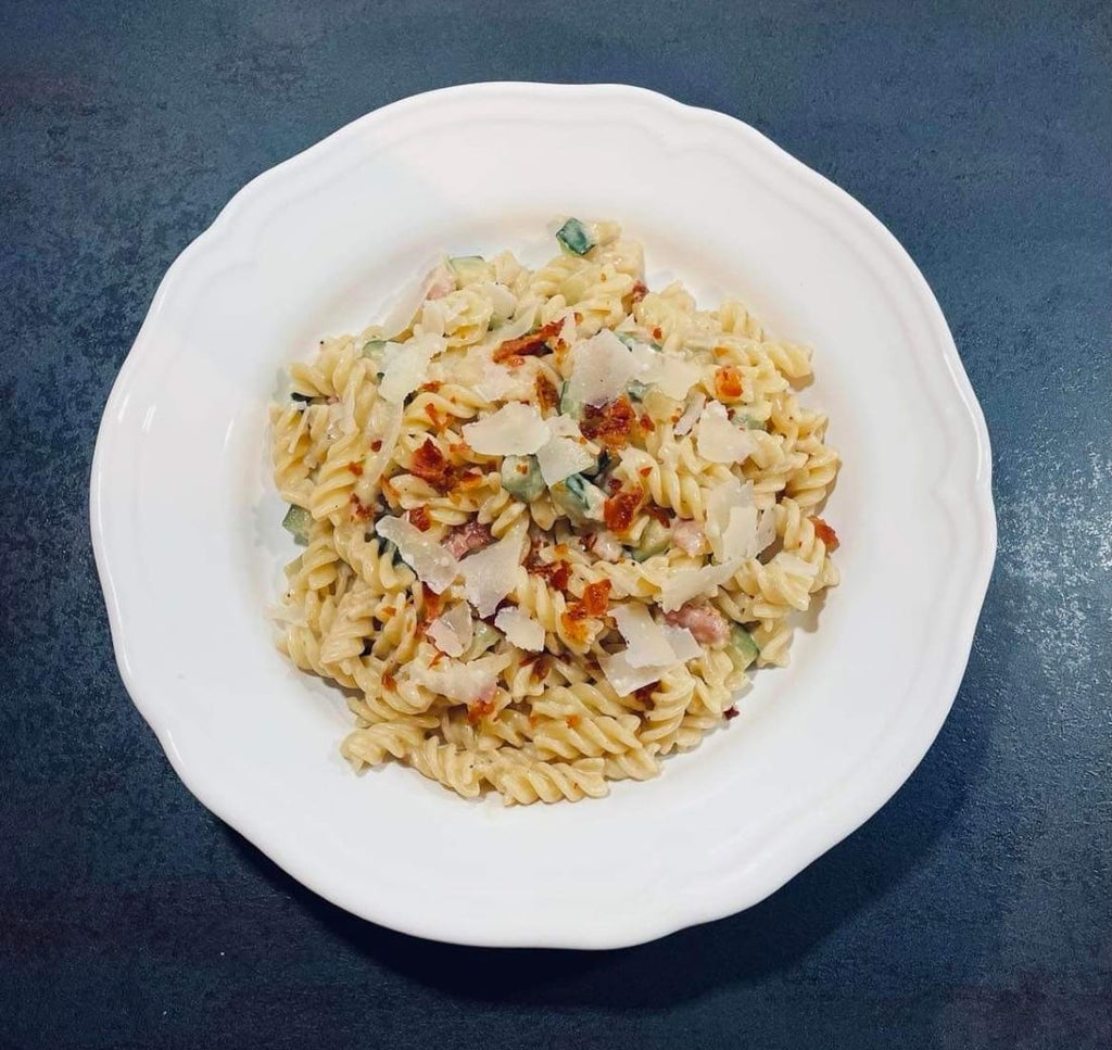 Pâtes à la courgette "chez viva" (spirelli, courgettes, bacon, crème)