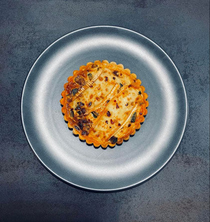 Tarte salée Piquante 28cm "chez Viva" (chorizo, courgettes, brie)